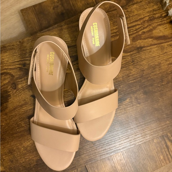 NWOT• Cushionaire Women's Talent Open Heel Sandals •  Size 9 - Picture 12 of 13